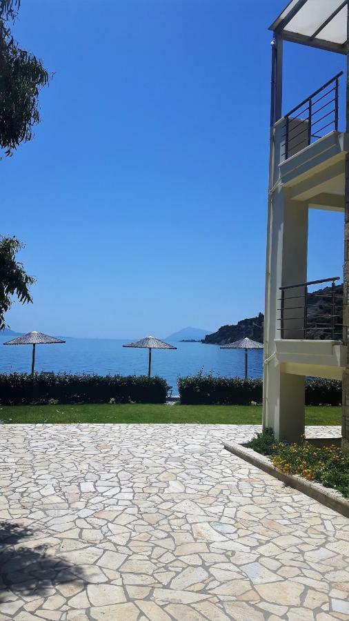 Villa Thalassa Szergúlasz-part Kültér fotó